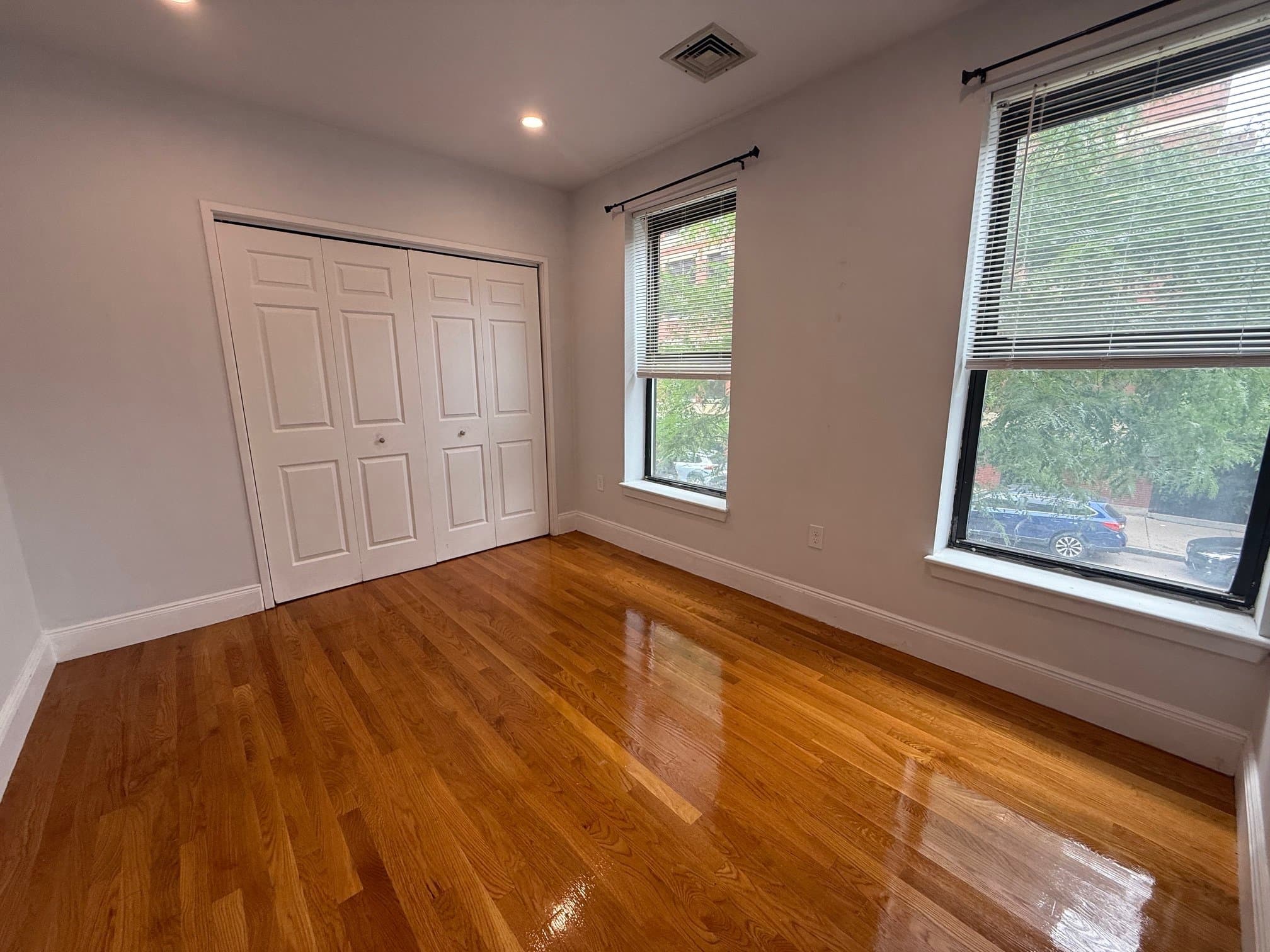 Boston Condo: 40 Worcester Sq
