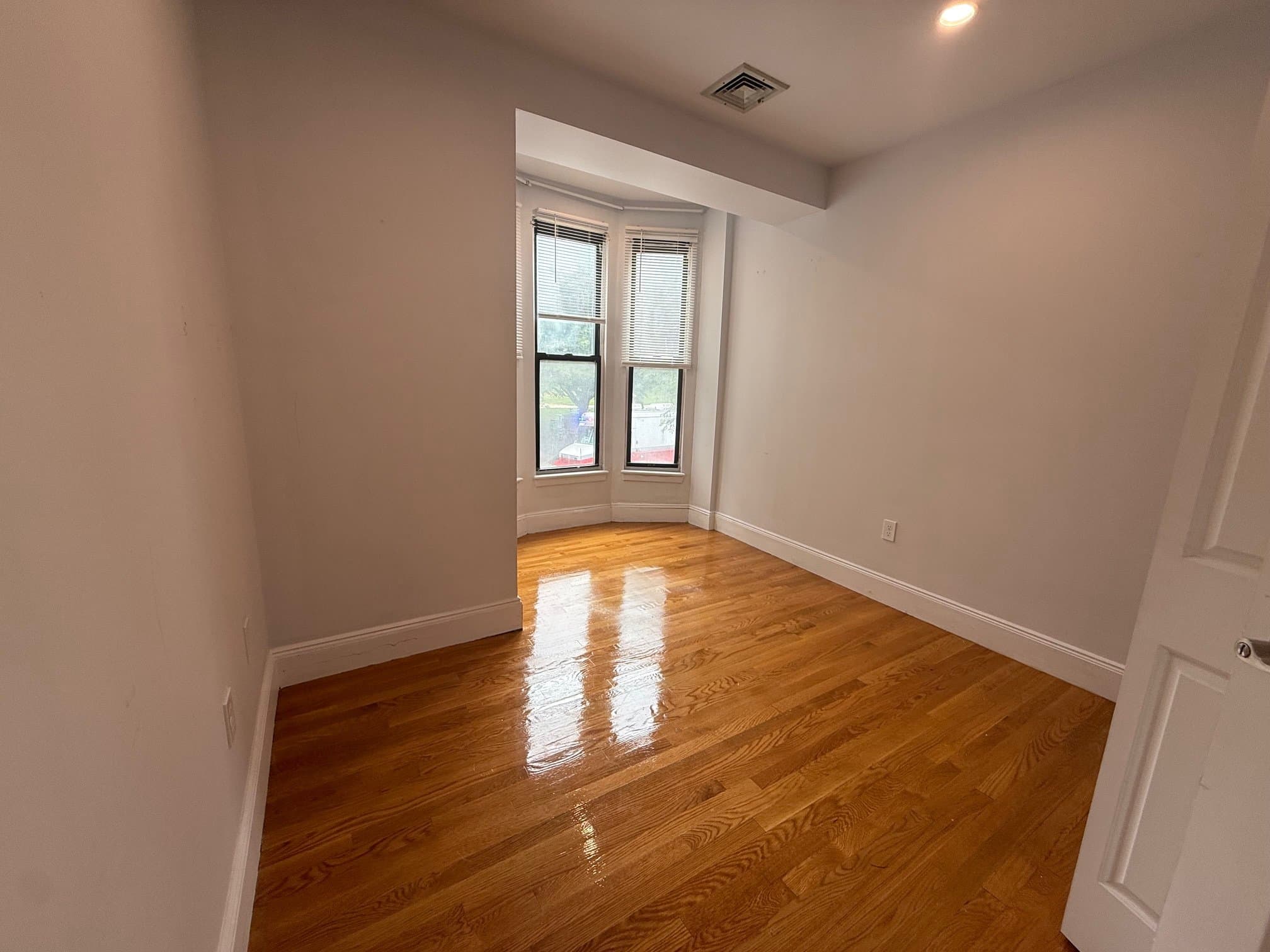 Boston Condo: 40 Worcester Sq