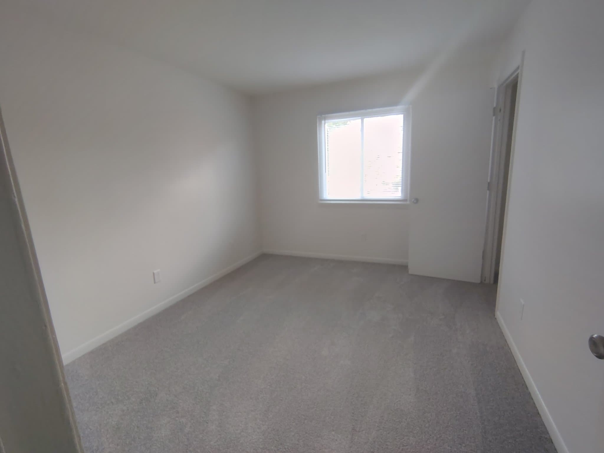 Lynchburg Apartment: 600 Reusens Rd