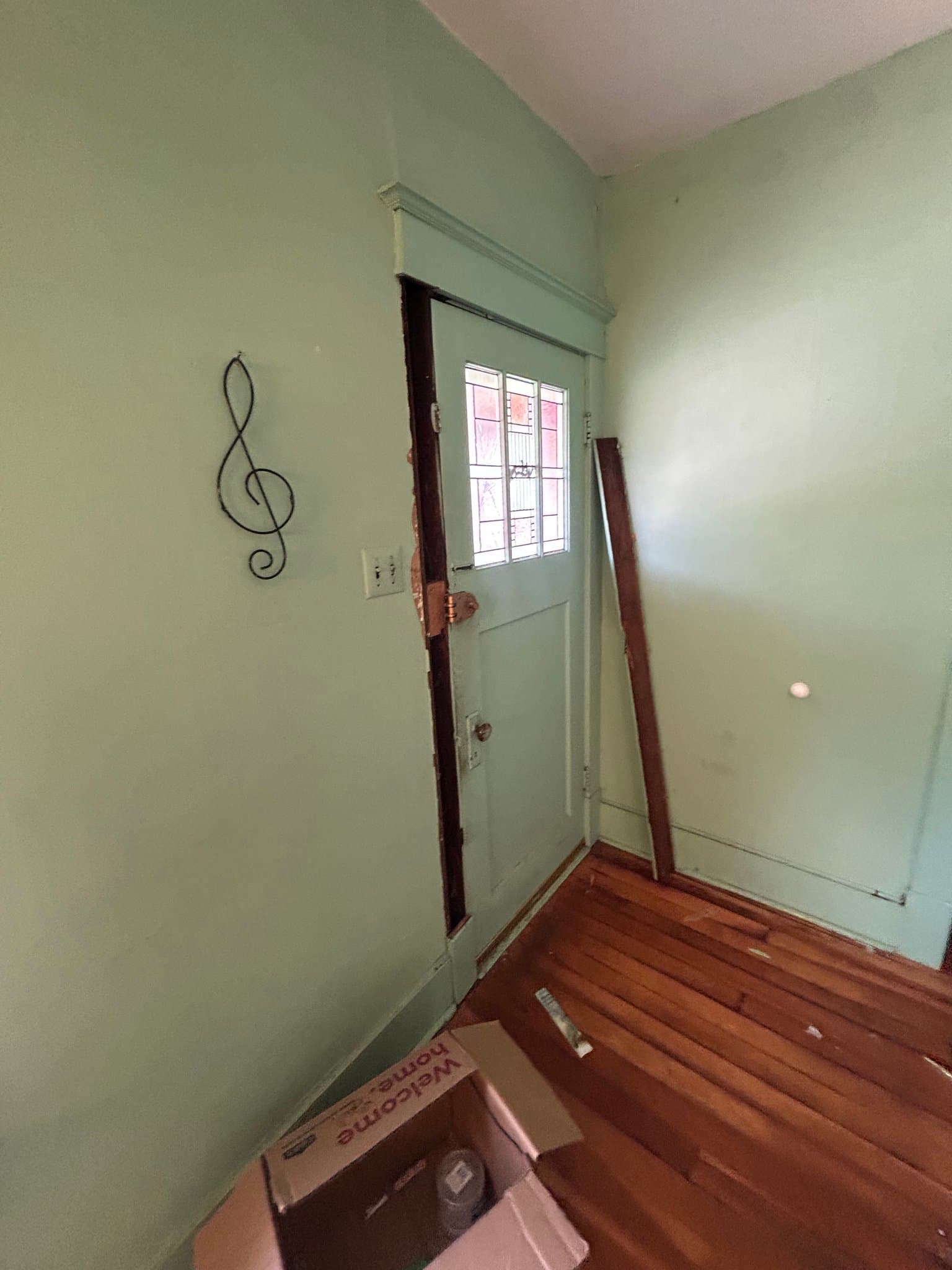 Jennings House: 7000 Florence Pl