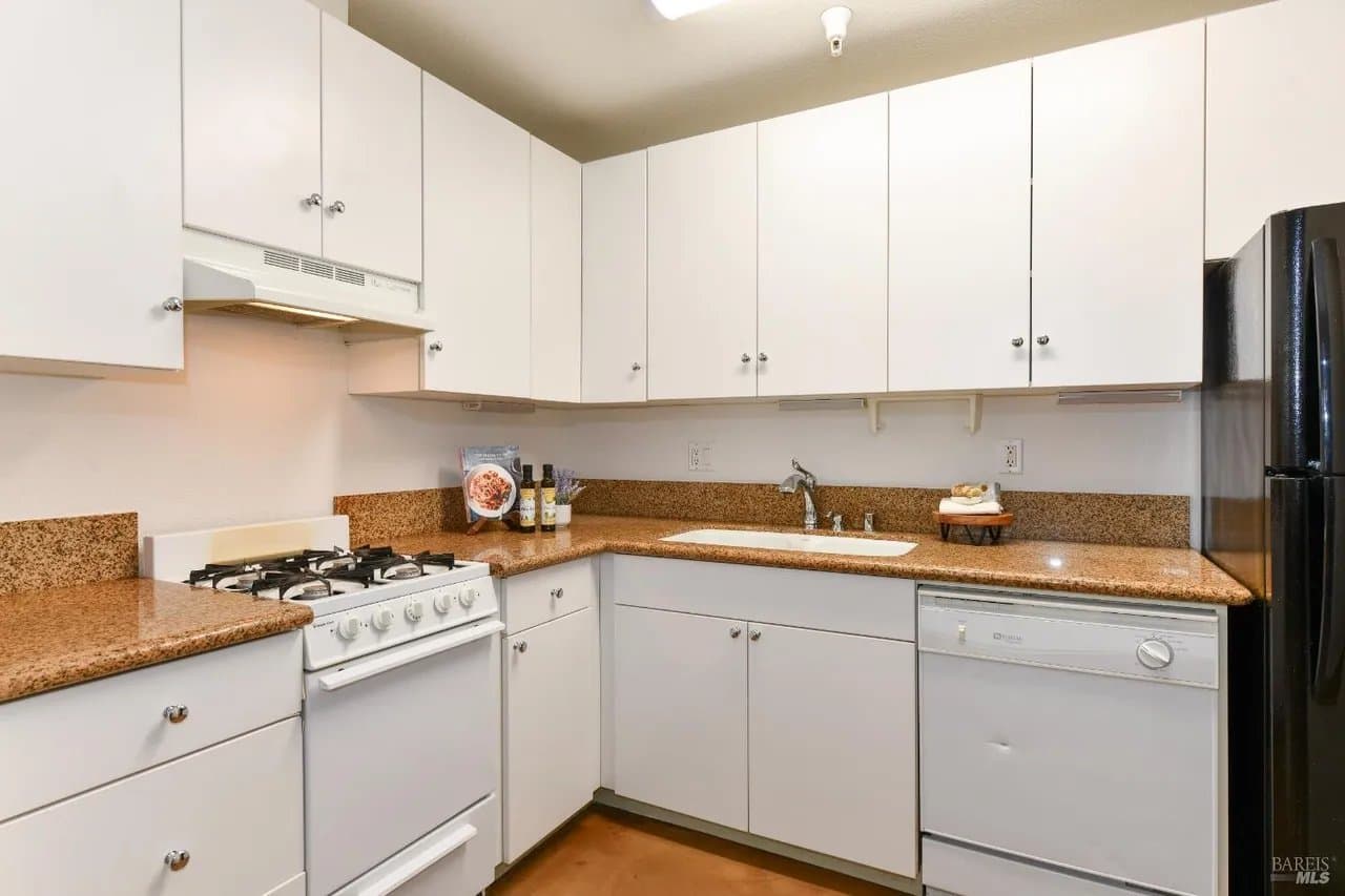 Napa Townhome: 130a Valley Oak Dr