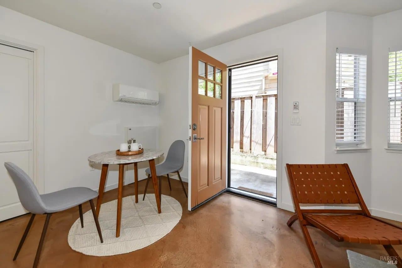 Napa Townhome: 130a Valley Oak Dr
