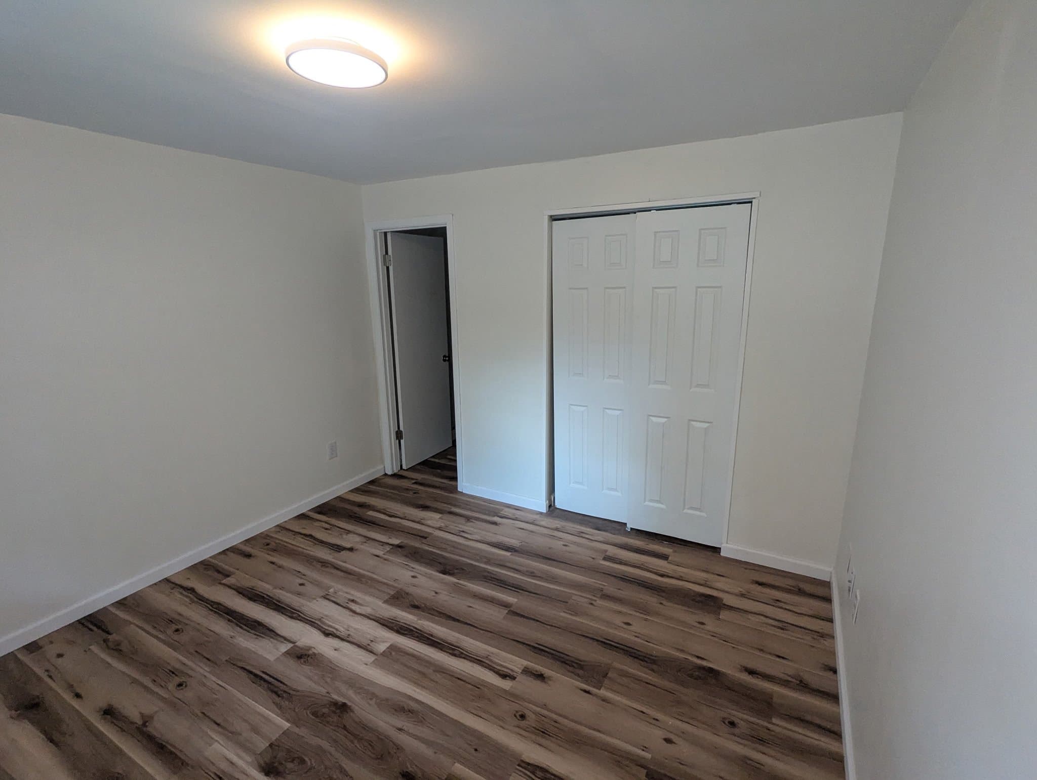 Mansfield Apartment: 300 Wood st