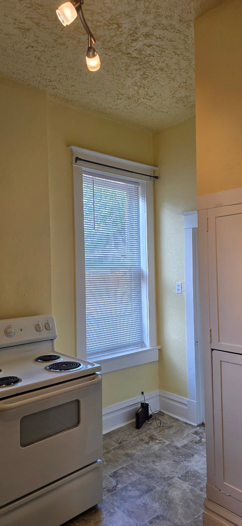 Salt Lake City Townhome: 1057 South 900 East