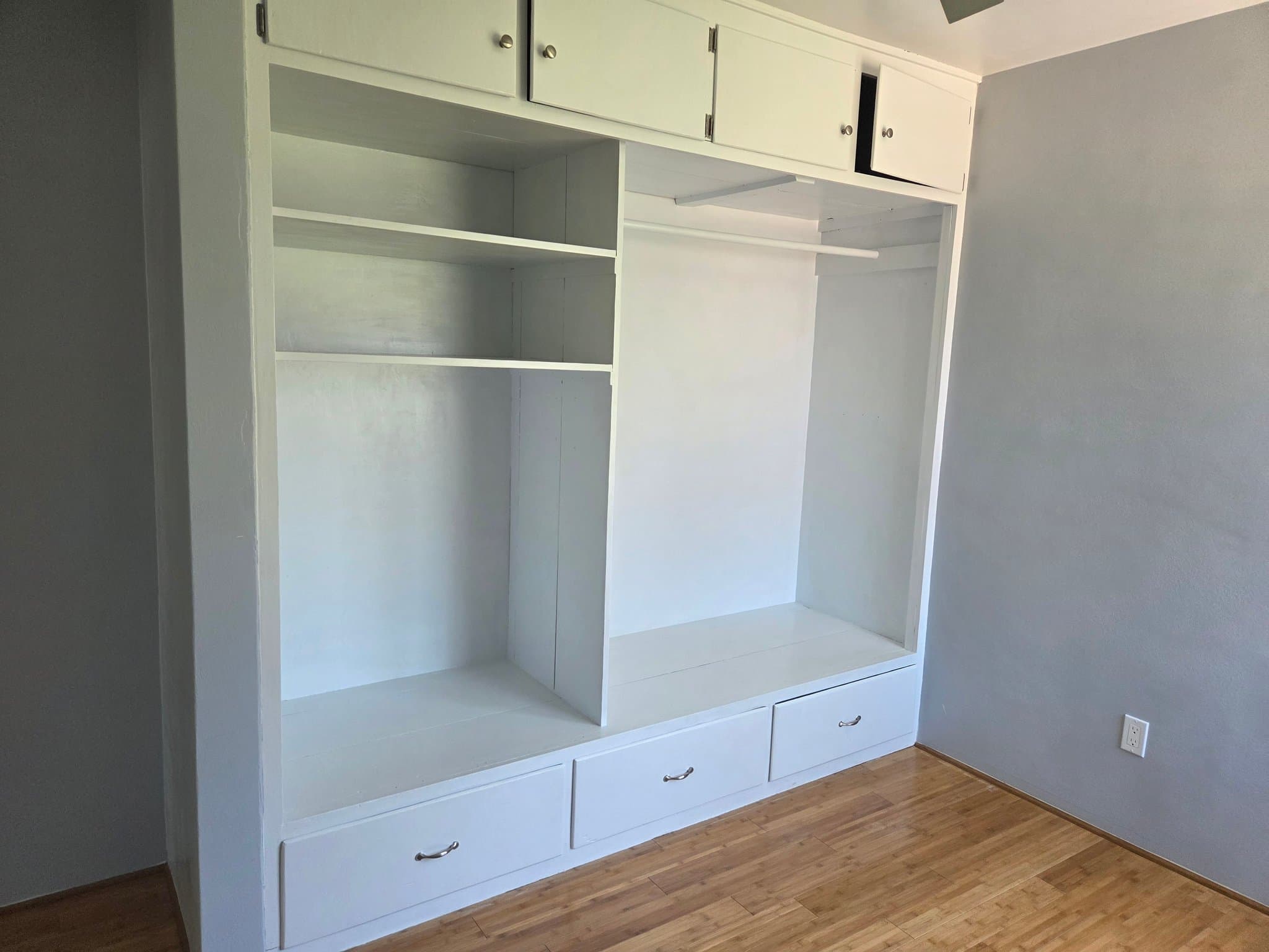 Canoga Park Other: 7316 Owensmouth Ave