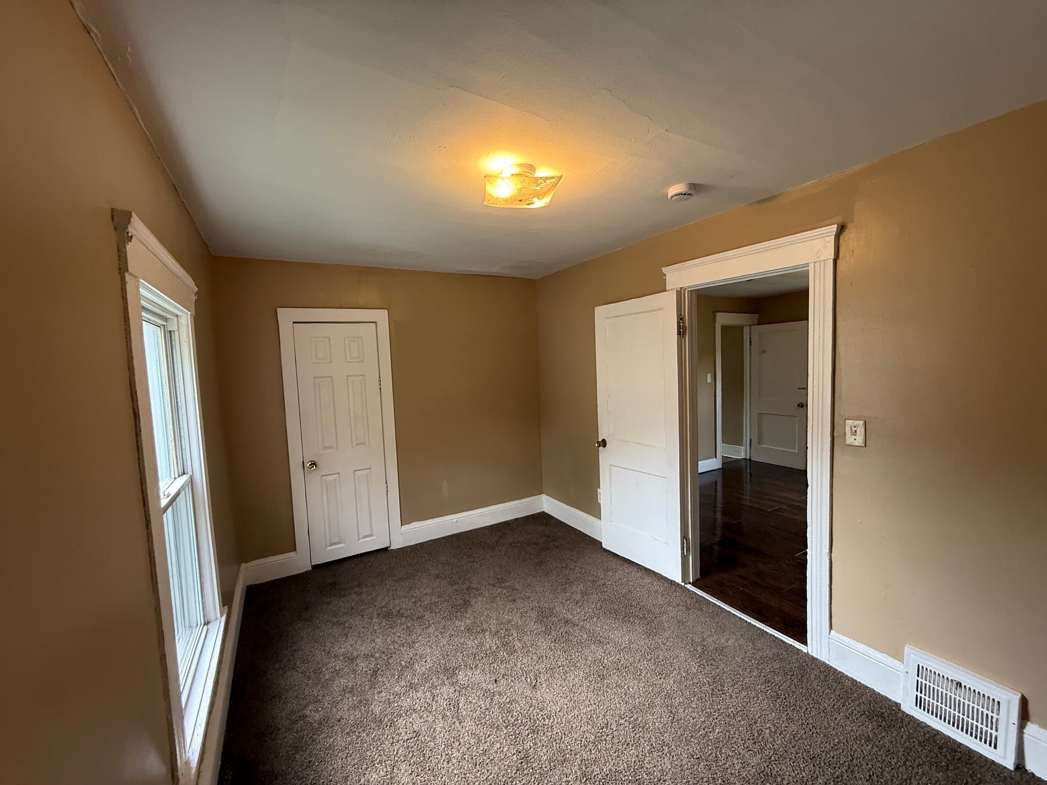 Lorain Multiplex: 522 W 23rd St