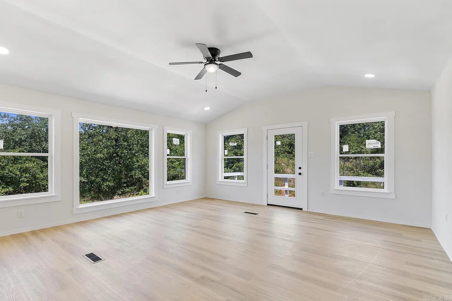 Vilonia House: 83 Dunn Hill Circle
