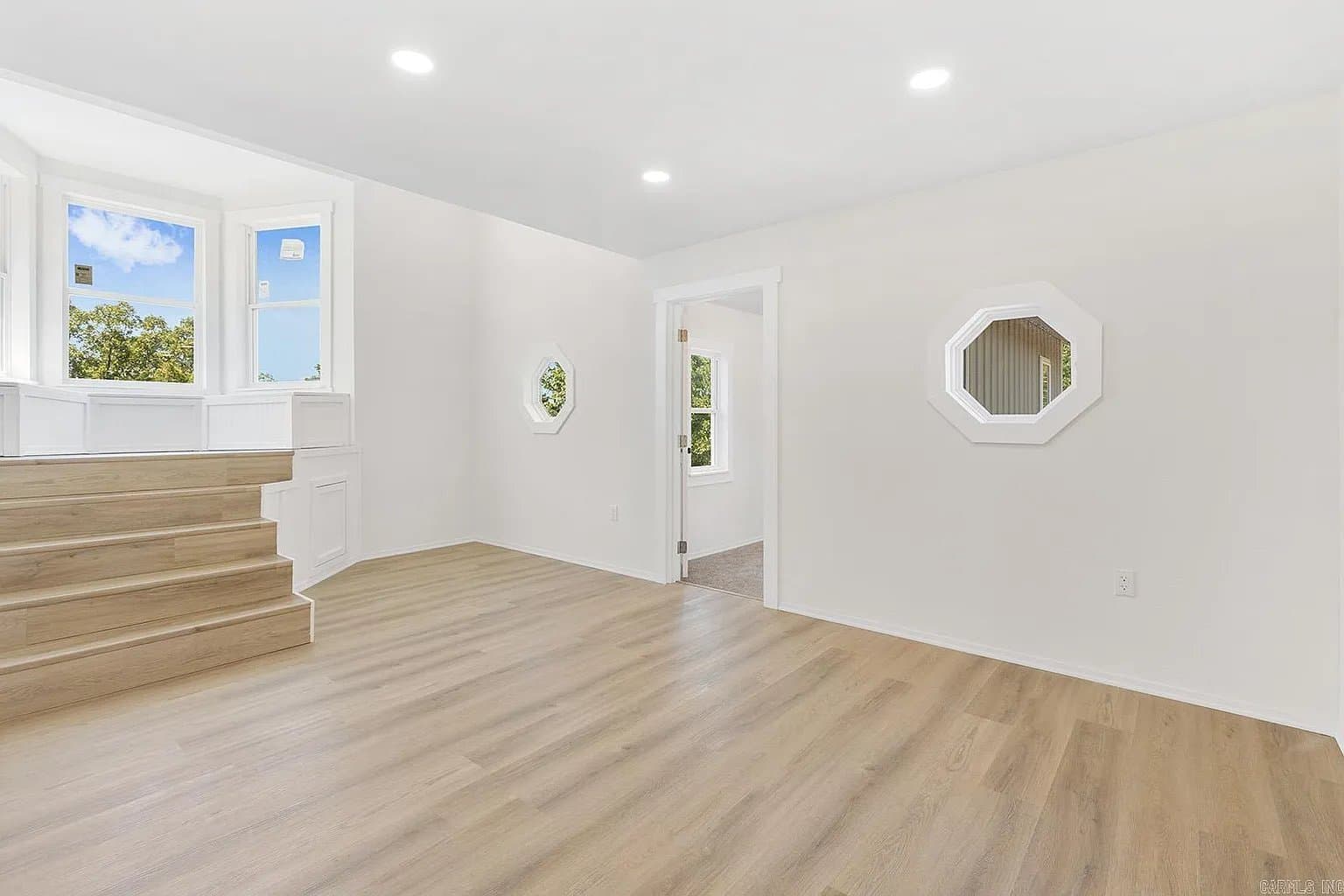 Vilonia House: 83 Dunn Hill Circle