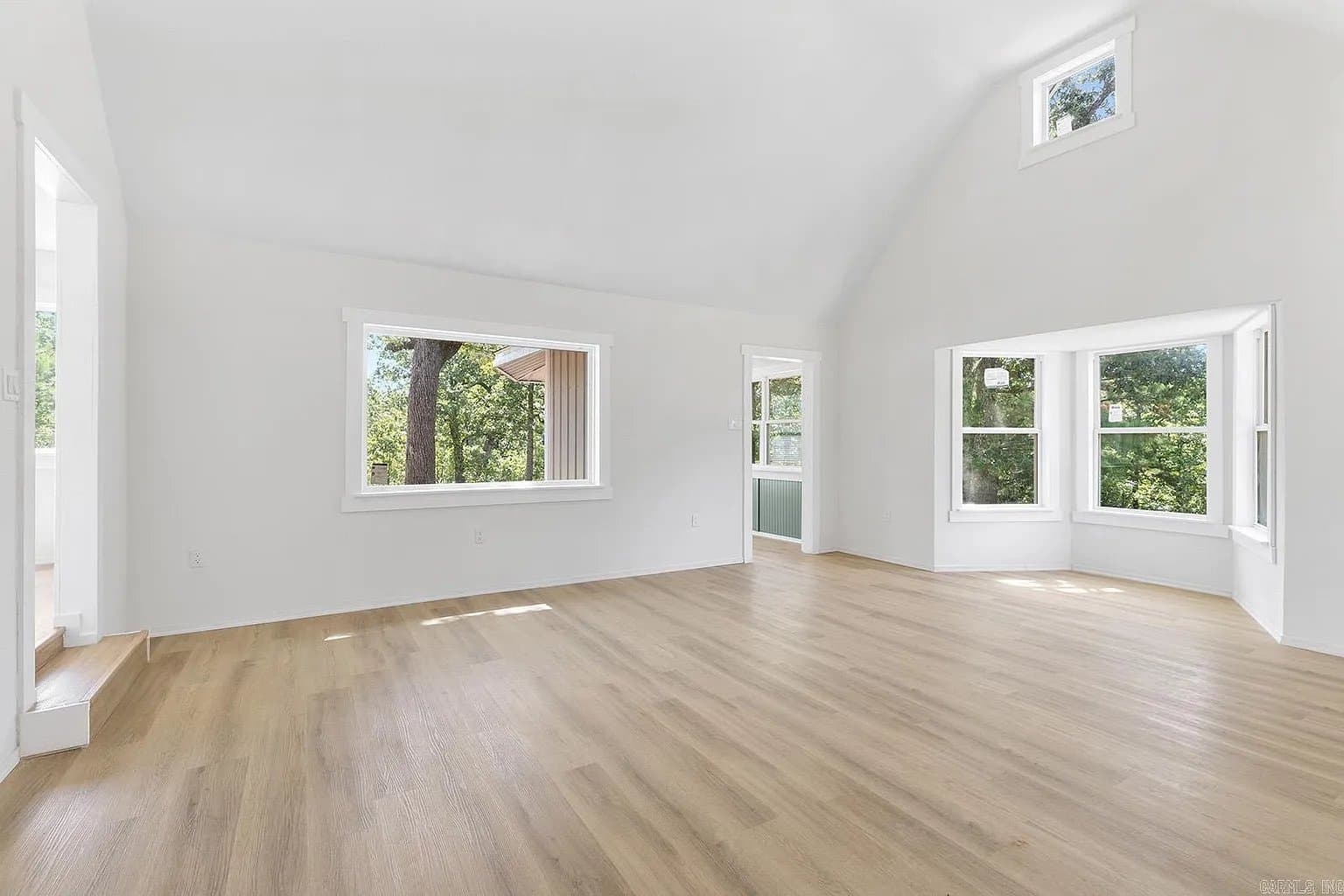 Vilonia House: 83 Dunn Hill Circle