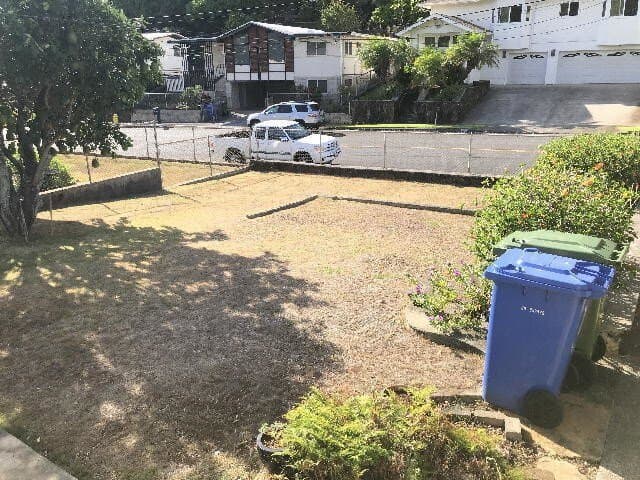 Honolulu House: 1655 Onipaa