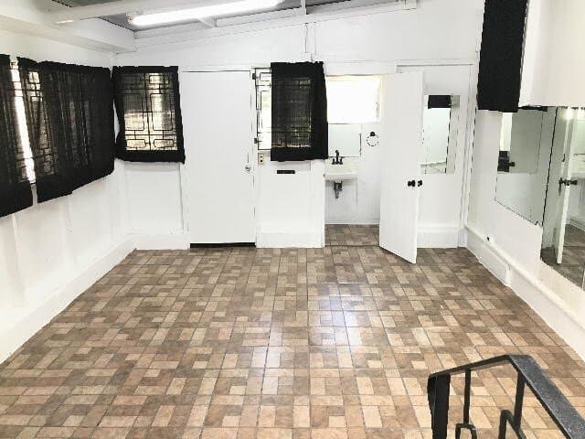 Honolulu House: 1655 Onipaa