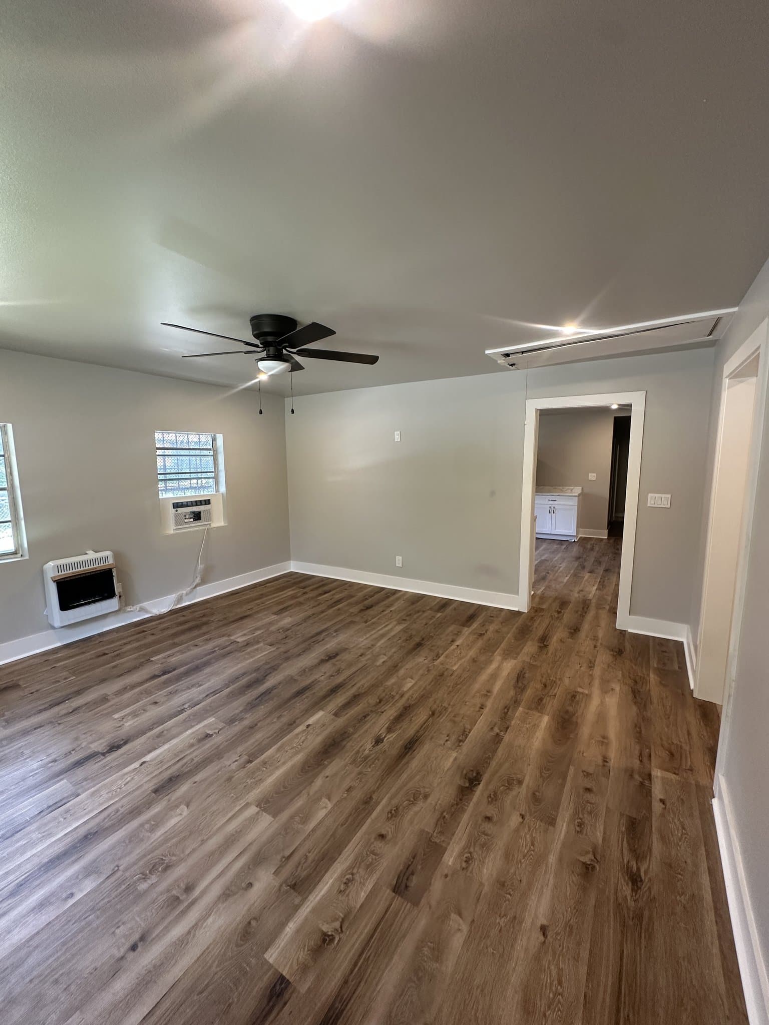 Little Rock House: 1600 S Cedar St