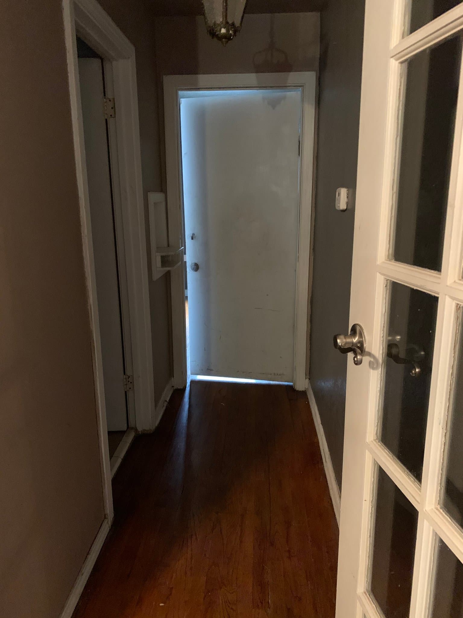 San Antonio House: 631 El Monte