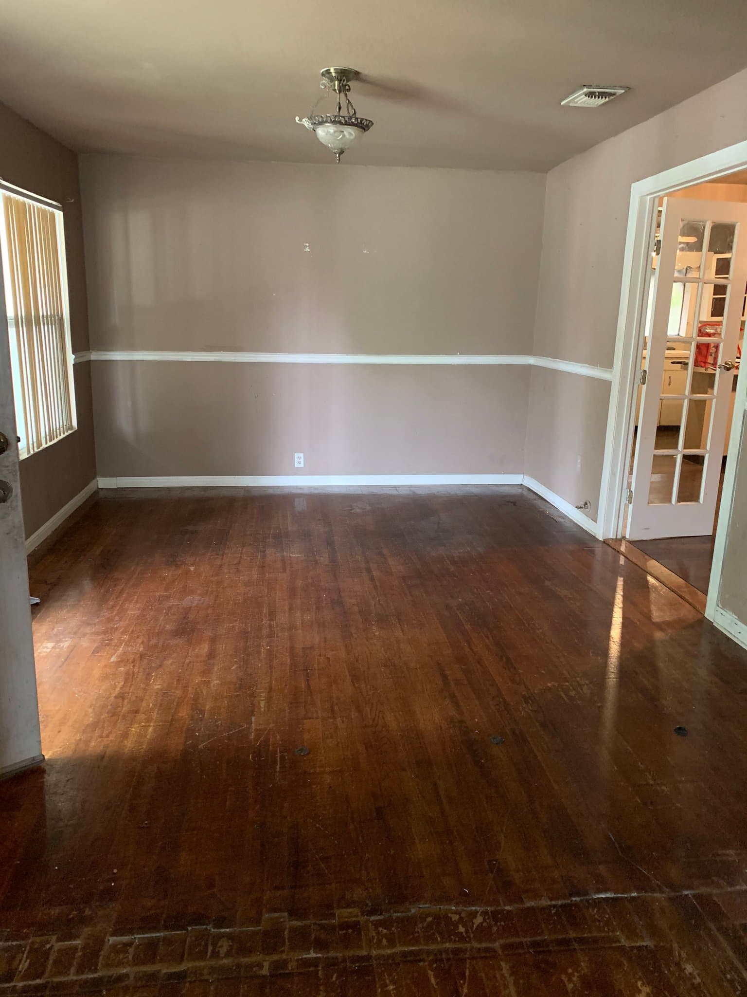 San Antonio House: 631 El Monte