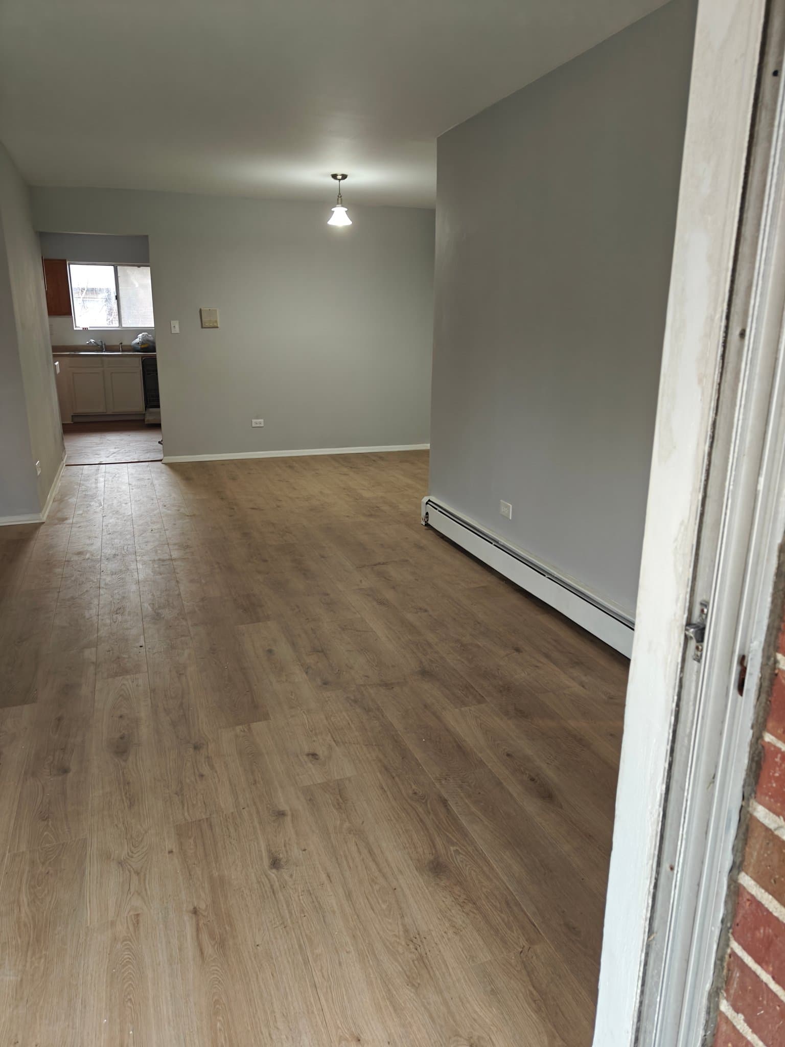 Arlington Heights Apartment: 2326 W Nichols Rd
