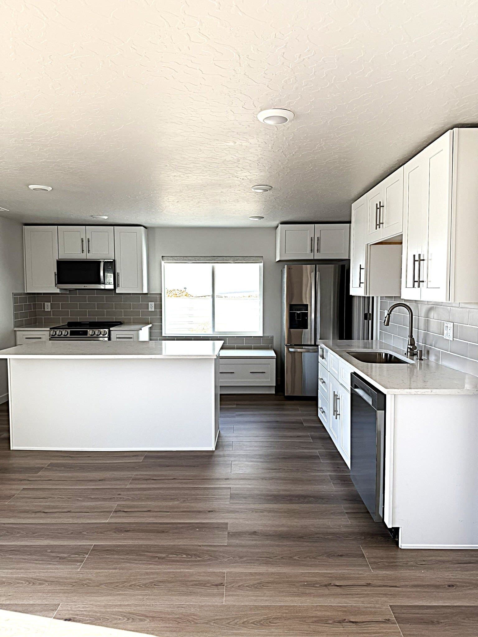 Saratoga Springs House: 2482 N Paintbrush Dr