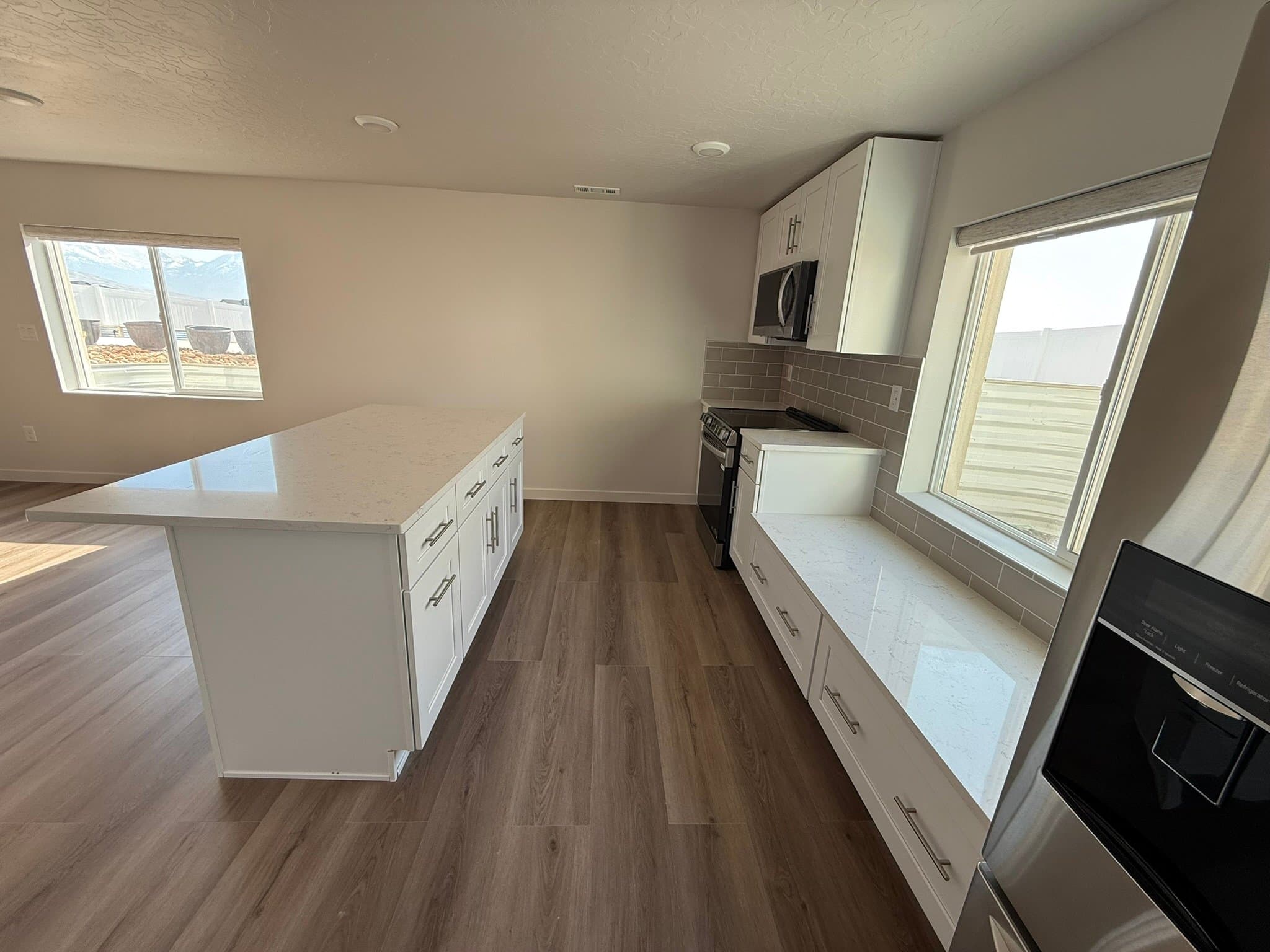 Saratoga Springs House: 2482 N Paintbrush Dr