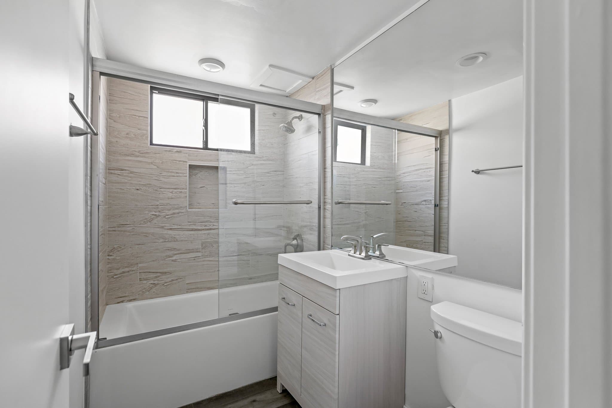 Los Angeles Apartment: 215 N Fickett Street