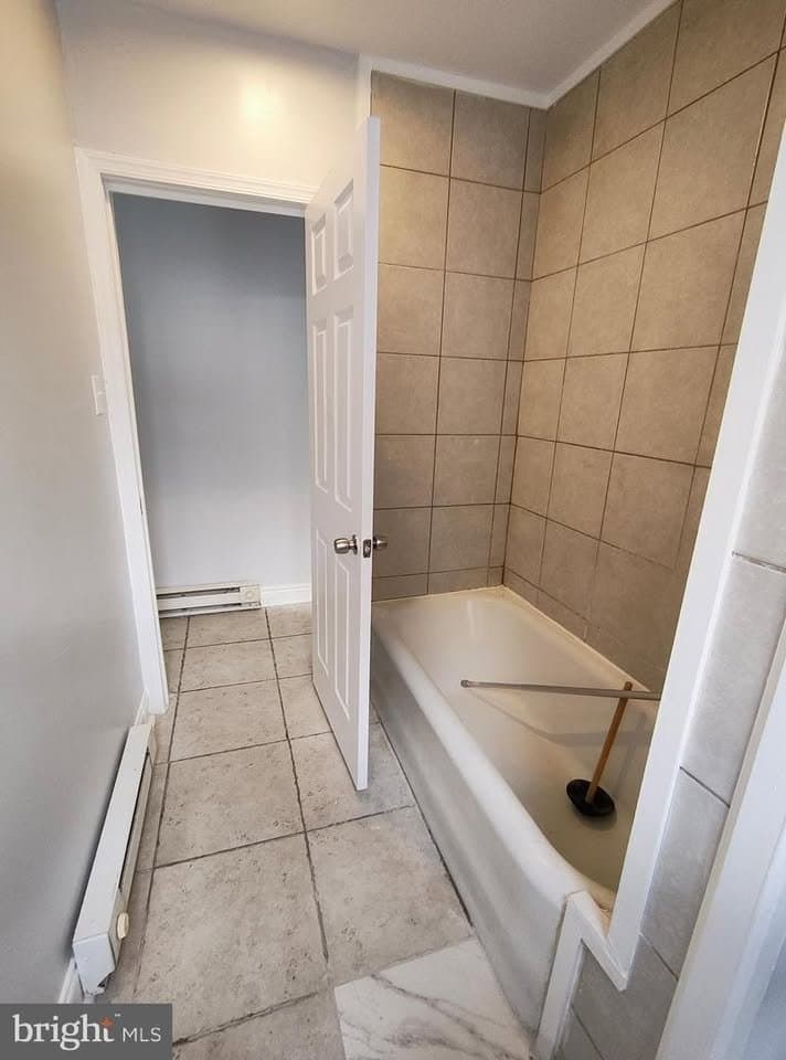 Philadelphia Multiplex: 3715 N 15th St Unit 2A