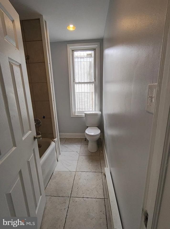 Philadelphia Multiplex: 3715 N 15th St Unit 2A