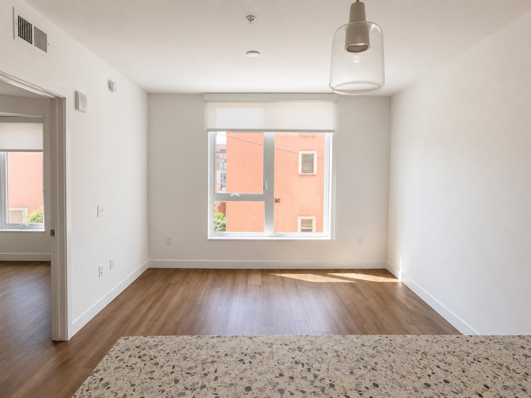Los Angeles Apartment: 2880 James M Wood Blvd
