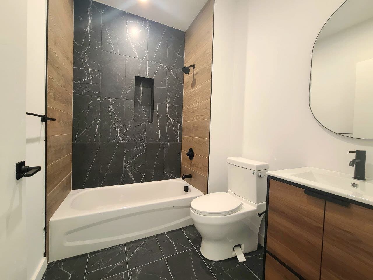 Newark Apartment: 75 webster st