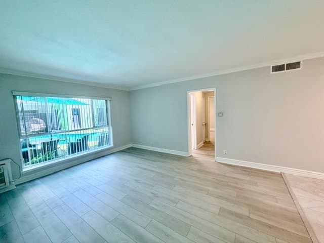 Glendale Apartment: 1595 E. Chevy Chase Drive Glendale, CA 91206