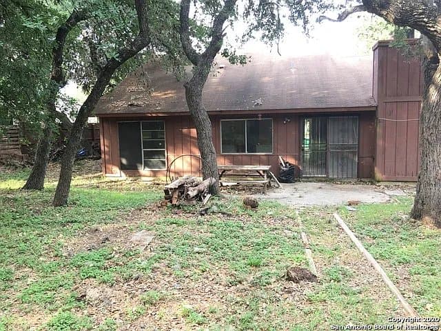 San Antonio House: 8110 Boughwood