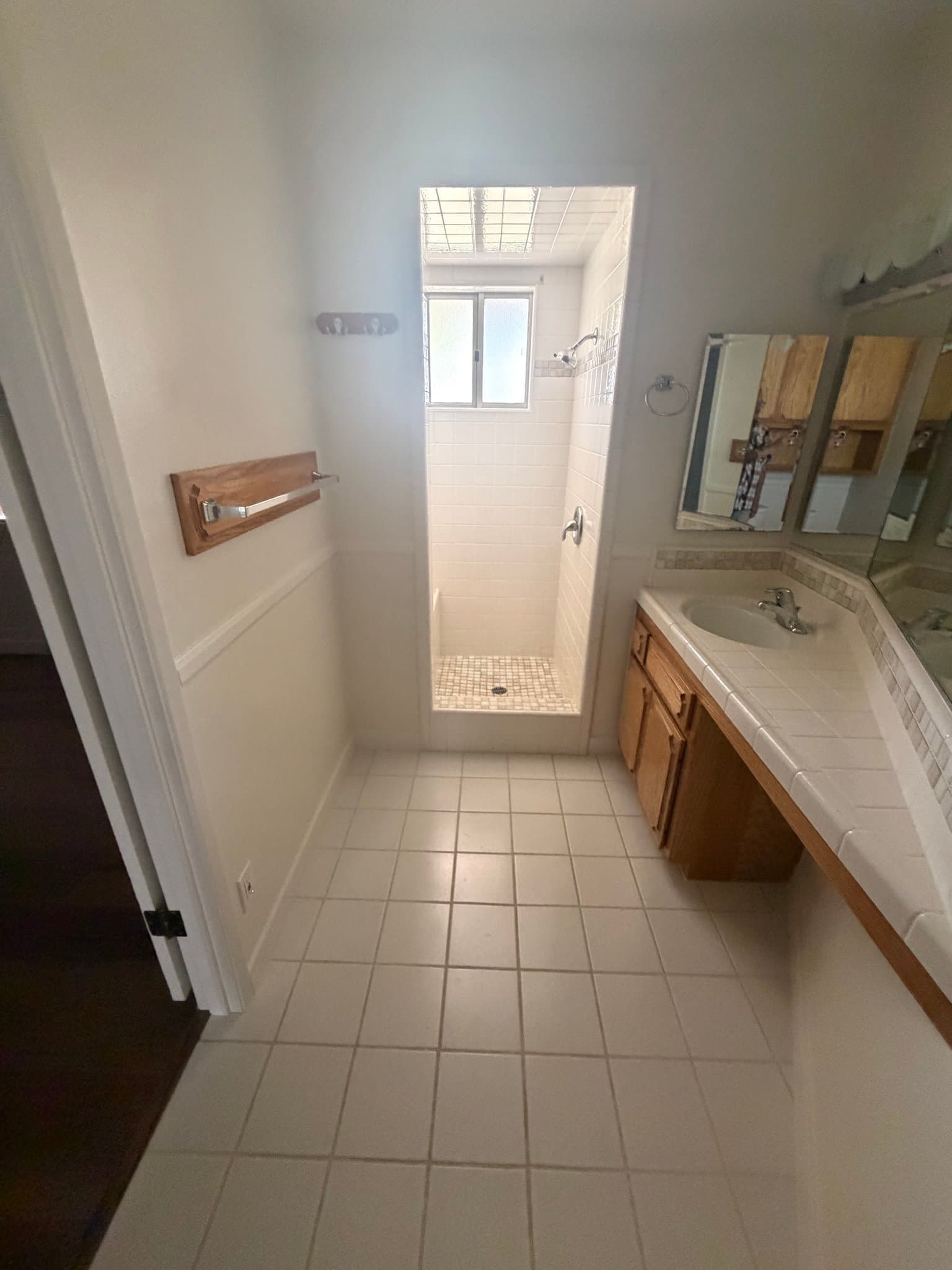 Oceanside House: 1723 Ivy Road