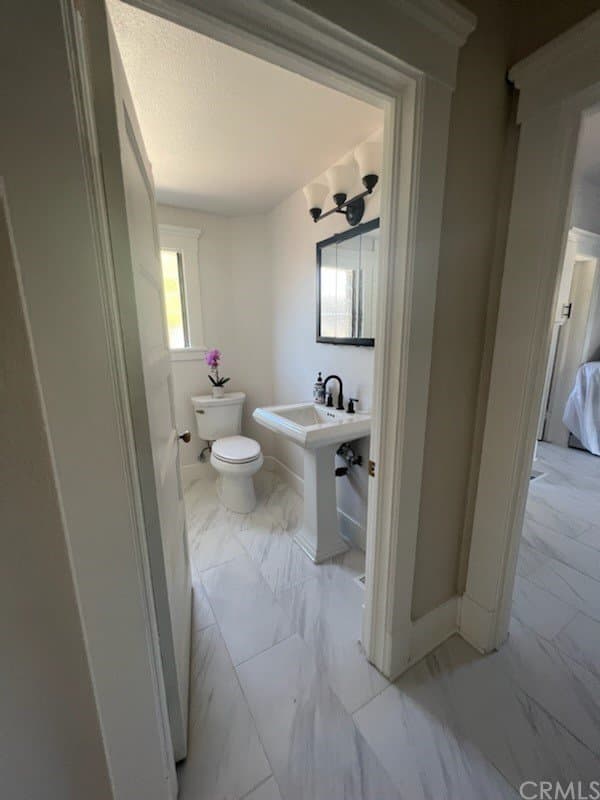 Riverside Single Room: 4405 12th street, Riverside, California 92501
