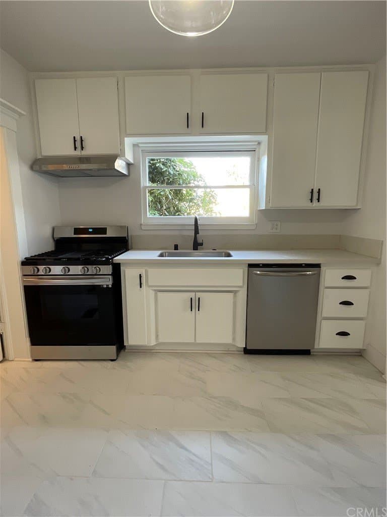 Riverside Single Room: 4405 12th street, Riverside, California 92501