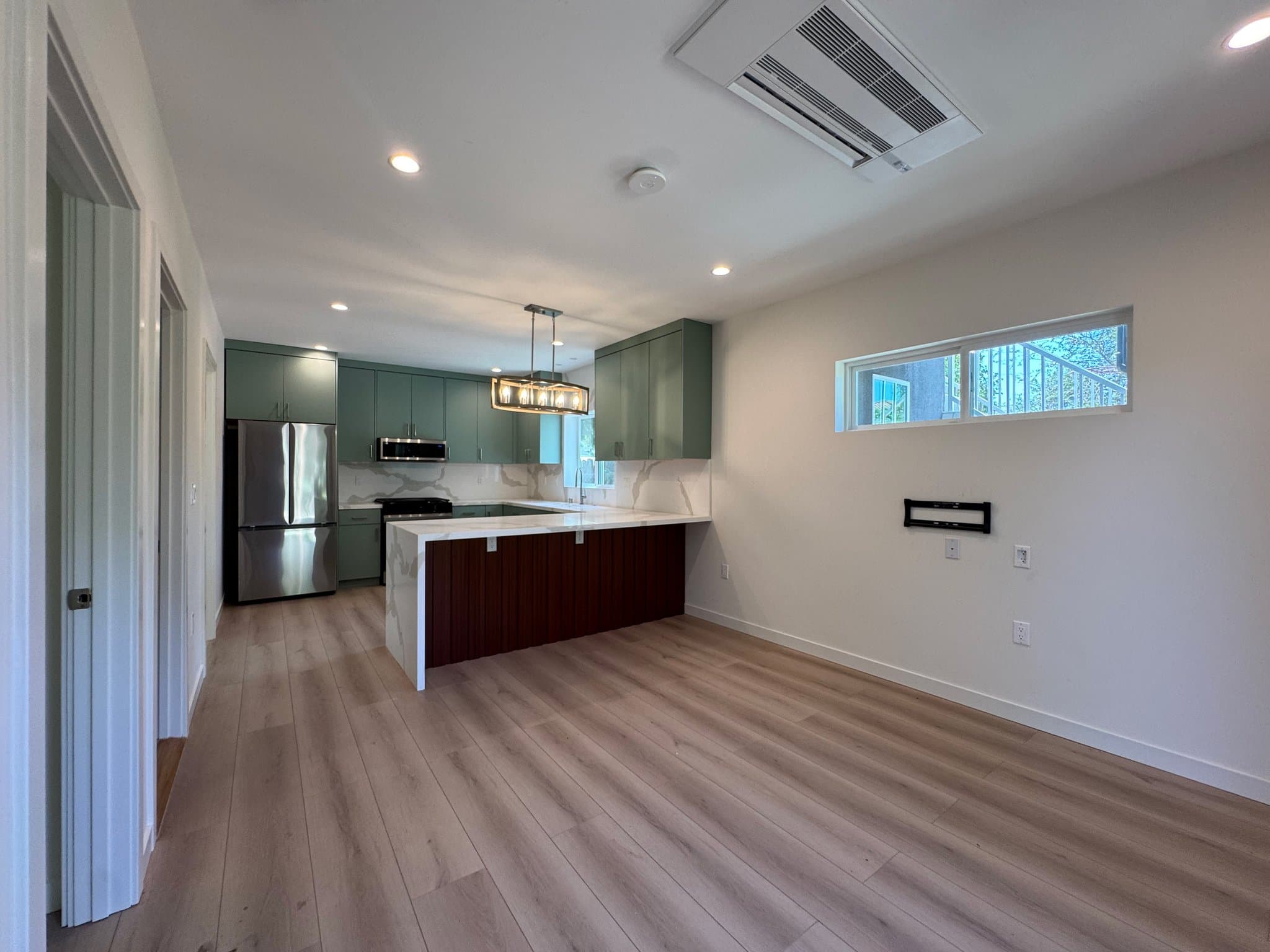 Reseda Multiplex: 18320 Ingomar St