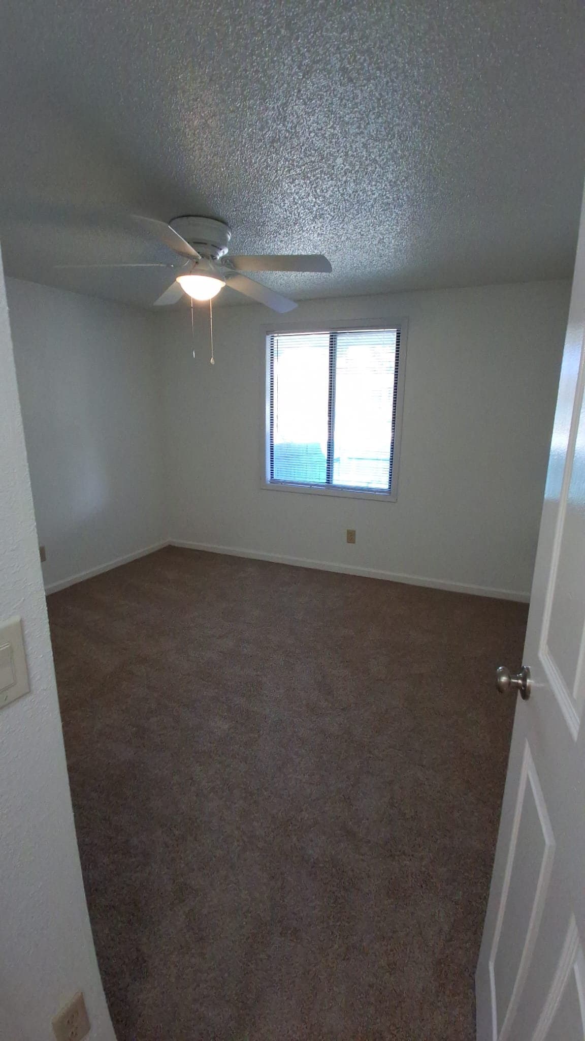 Leesburg Apartment: 33305 Ryan Drive