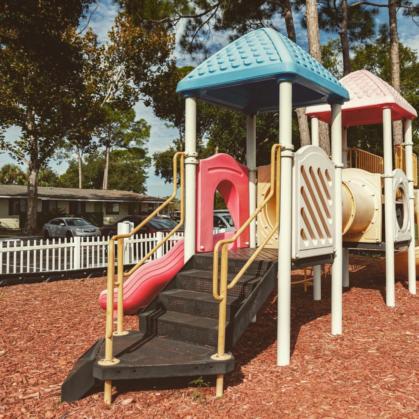 Leesburg Apartment: 33305 Ryan Drive