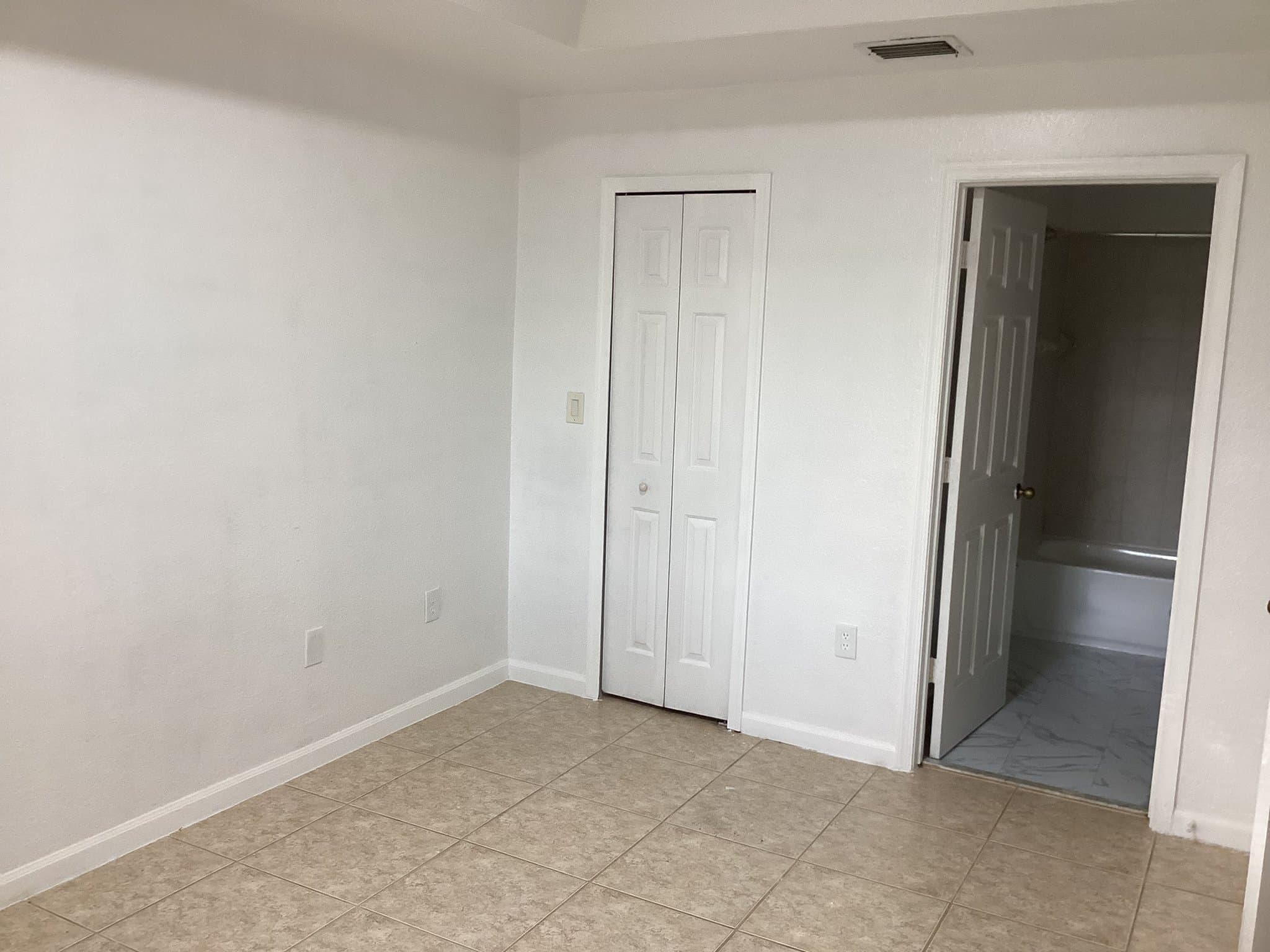 Homestead Townhome: 2736 SE 15 road