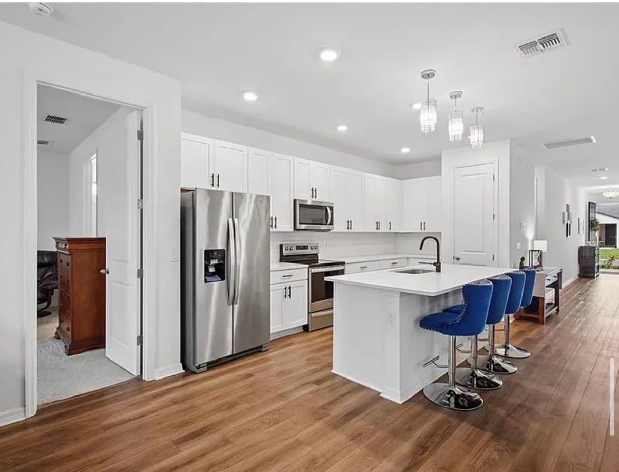 Saint Cloud House: 5732 Iron Brand Rd
