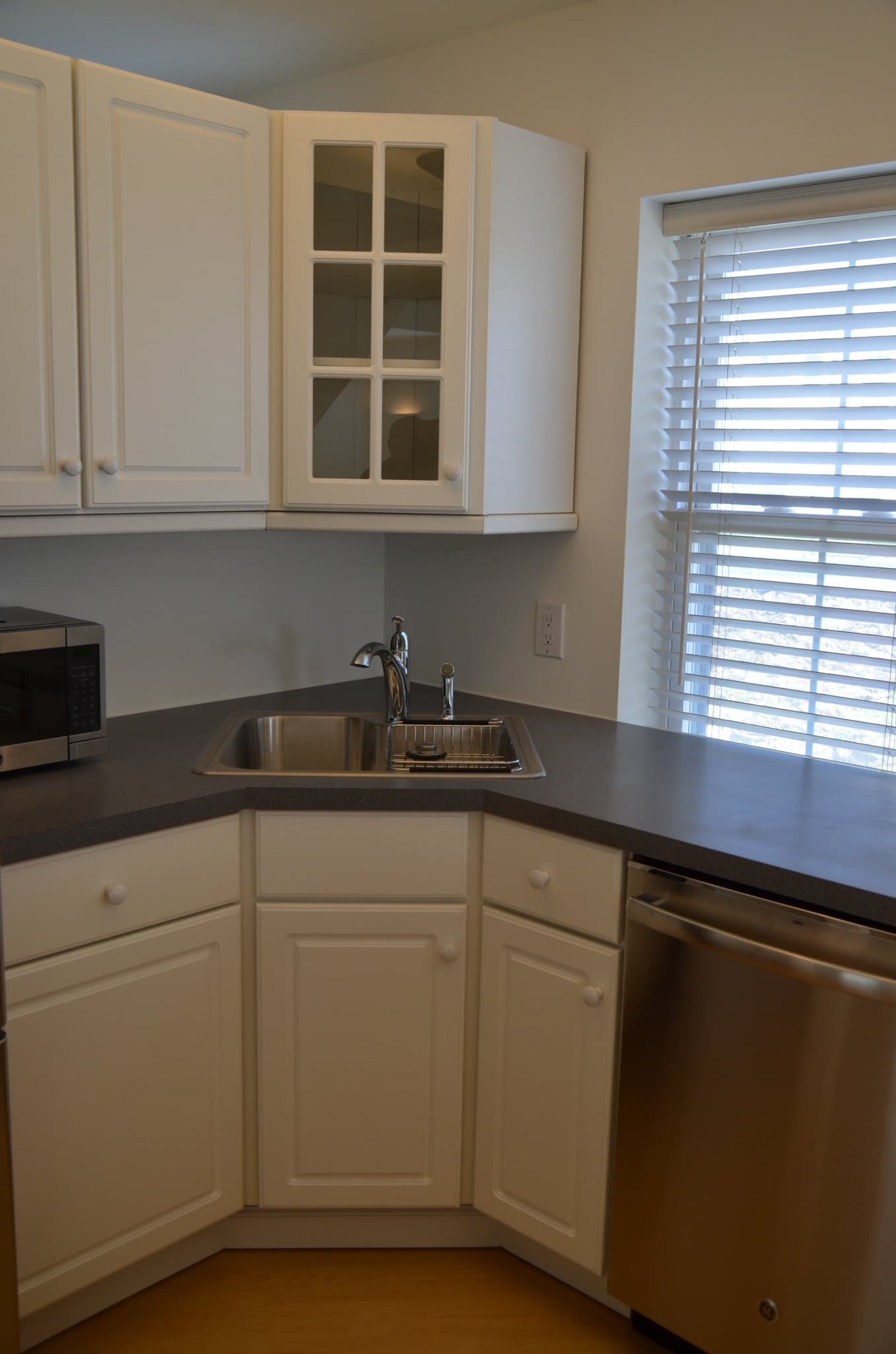 Greenwich Apartment: 18 Berrian Place