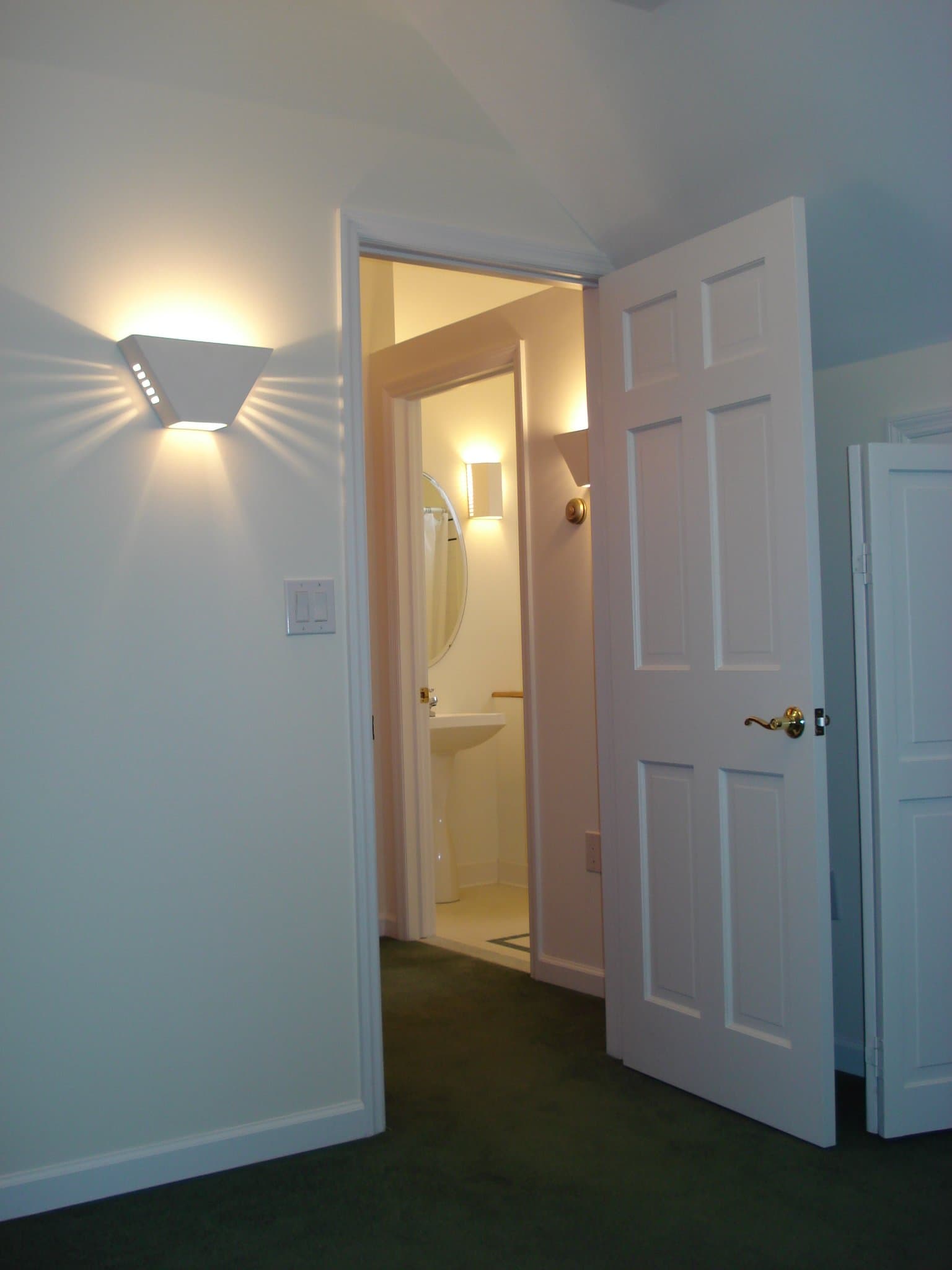 Greenwich Apartment: 18 Berrian Place