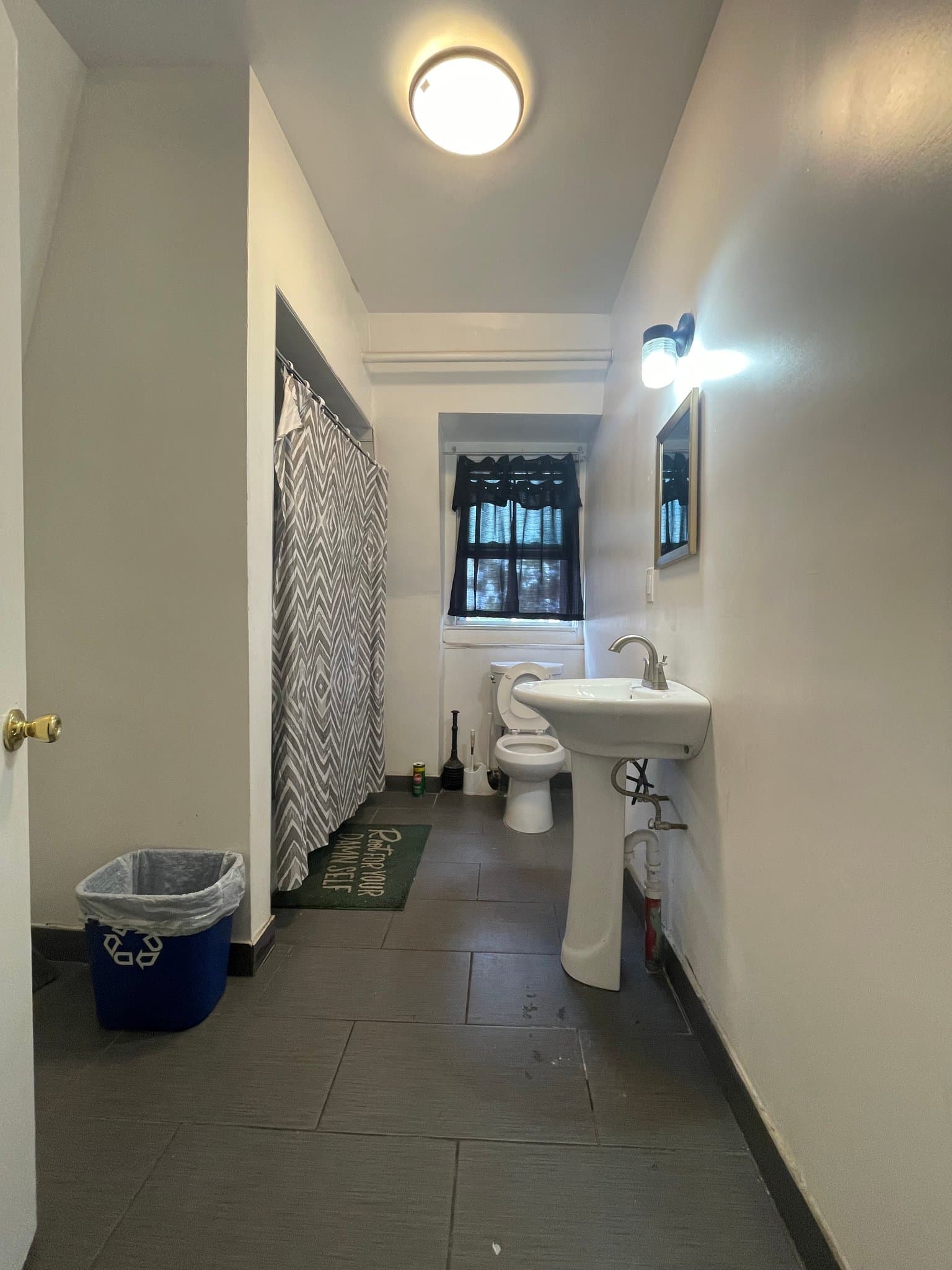 Elizabeth Single Room: 62 Dehart Pl