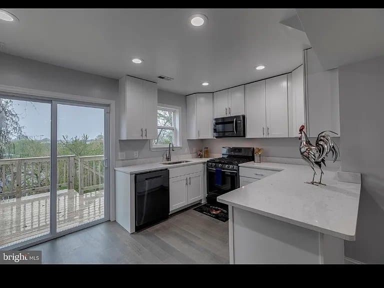 Washington Townhome: 5520 B Street SE