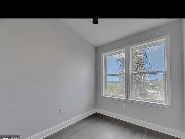 Washington Townhome: 5520 B Street SE
