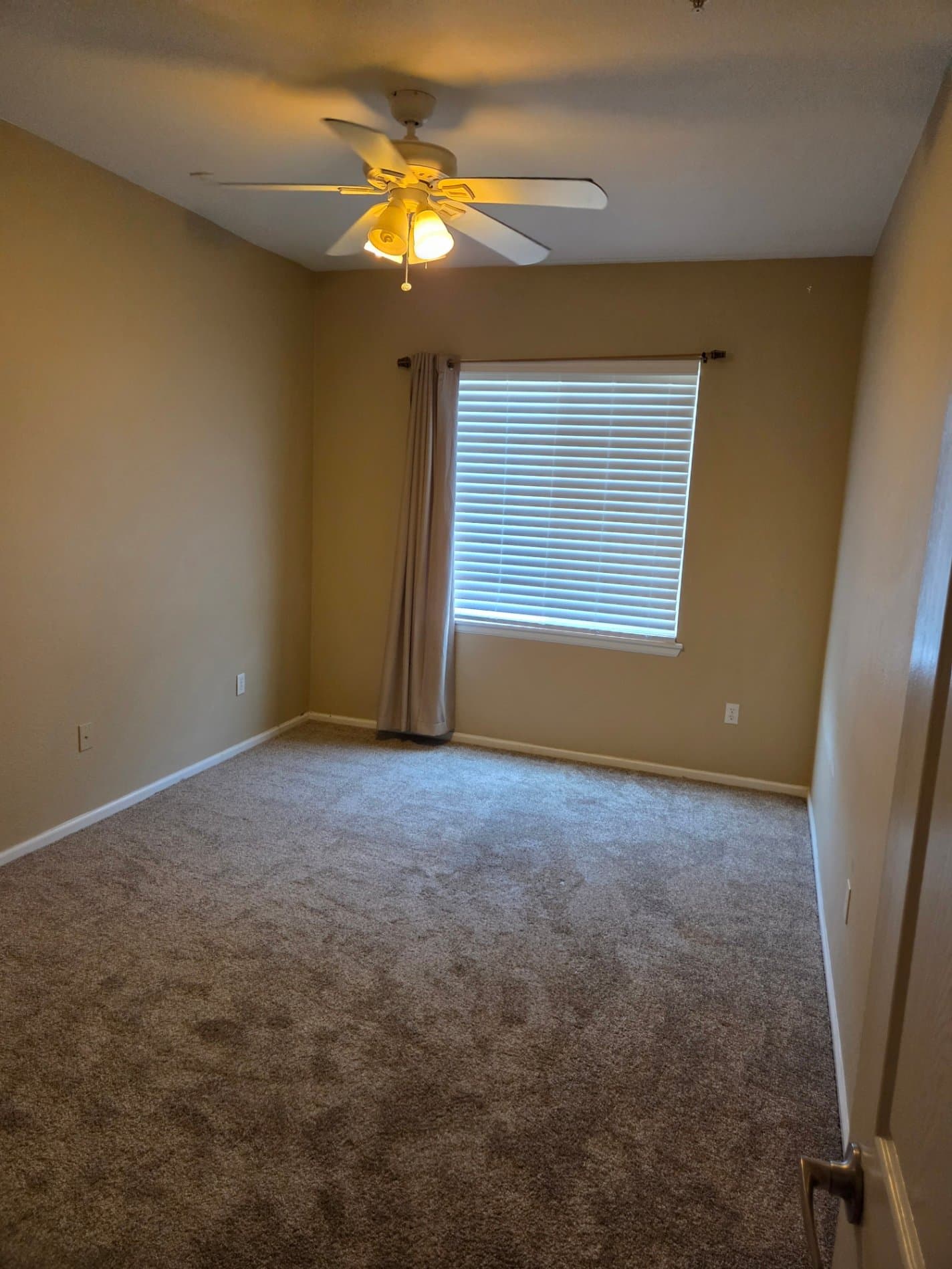 Englewood Condo: 15700 East Jamison Drive