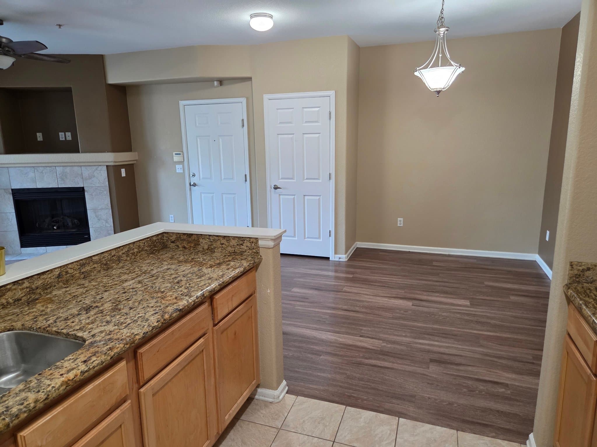 Englewood Condo: 15700 East Jamison Drive