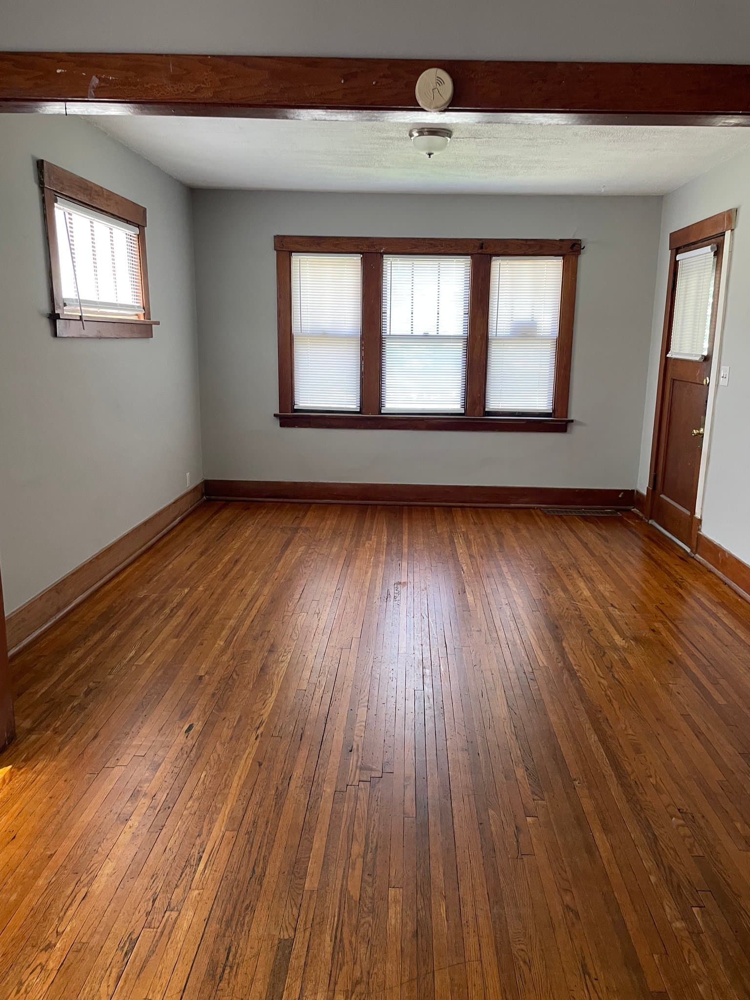 Omaha House: 3603 North 60 St