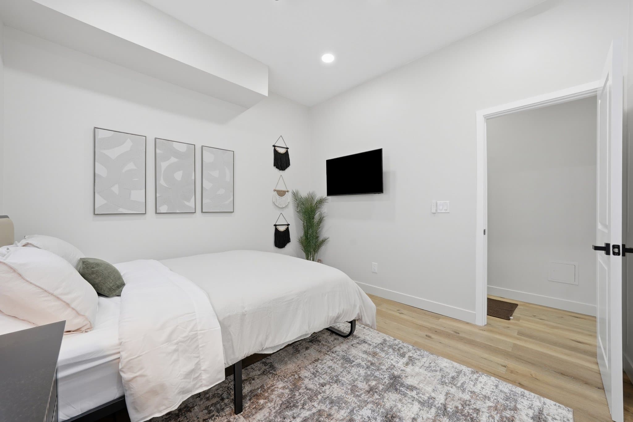 Chula Vista Multiplex: 1038 Second Avenue Unit #1