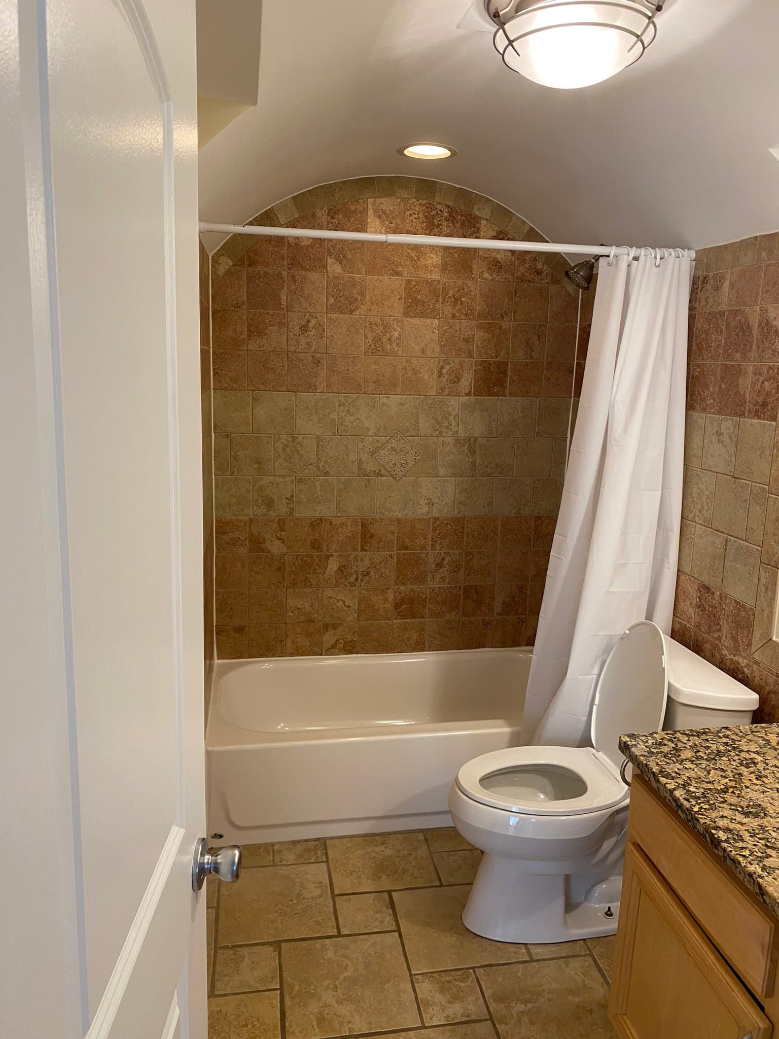 Dowers Grove Apartment: 5142 Fairview Avenue