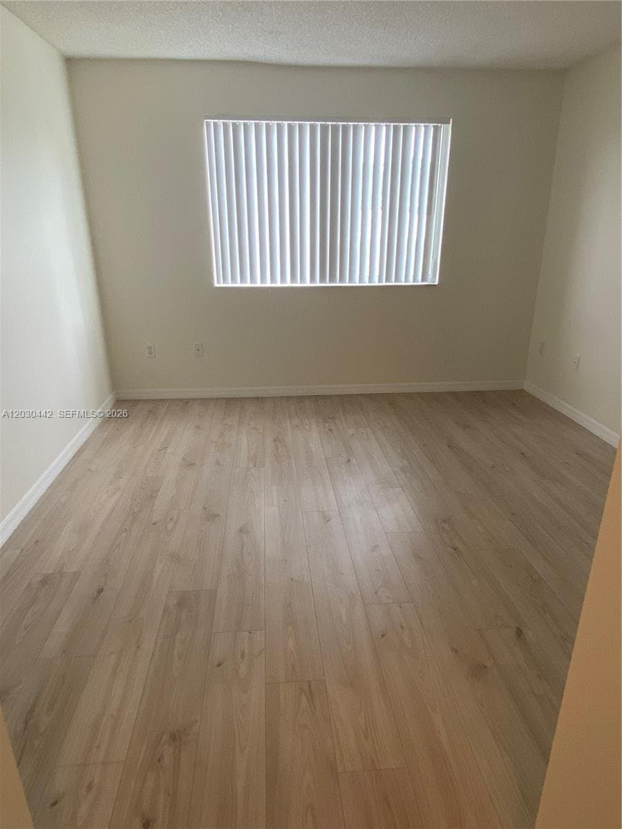 Royal Palm Beach Townhome: 300 N Crestwood Ct N