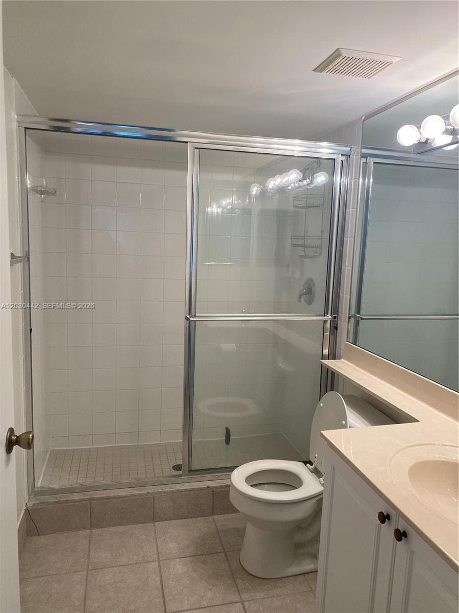 Royal Palm Beach Townhome: 300 N Crestwood Ct N