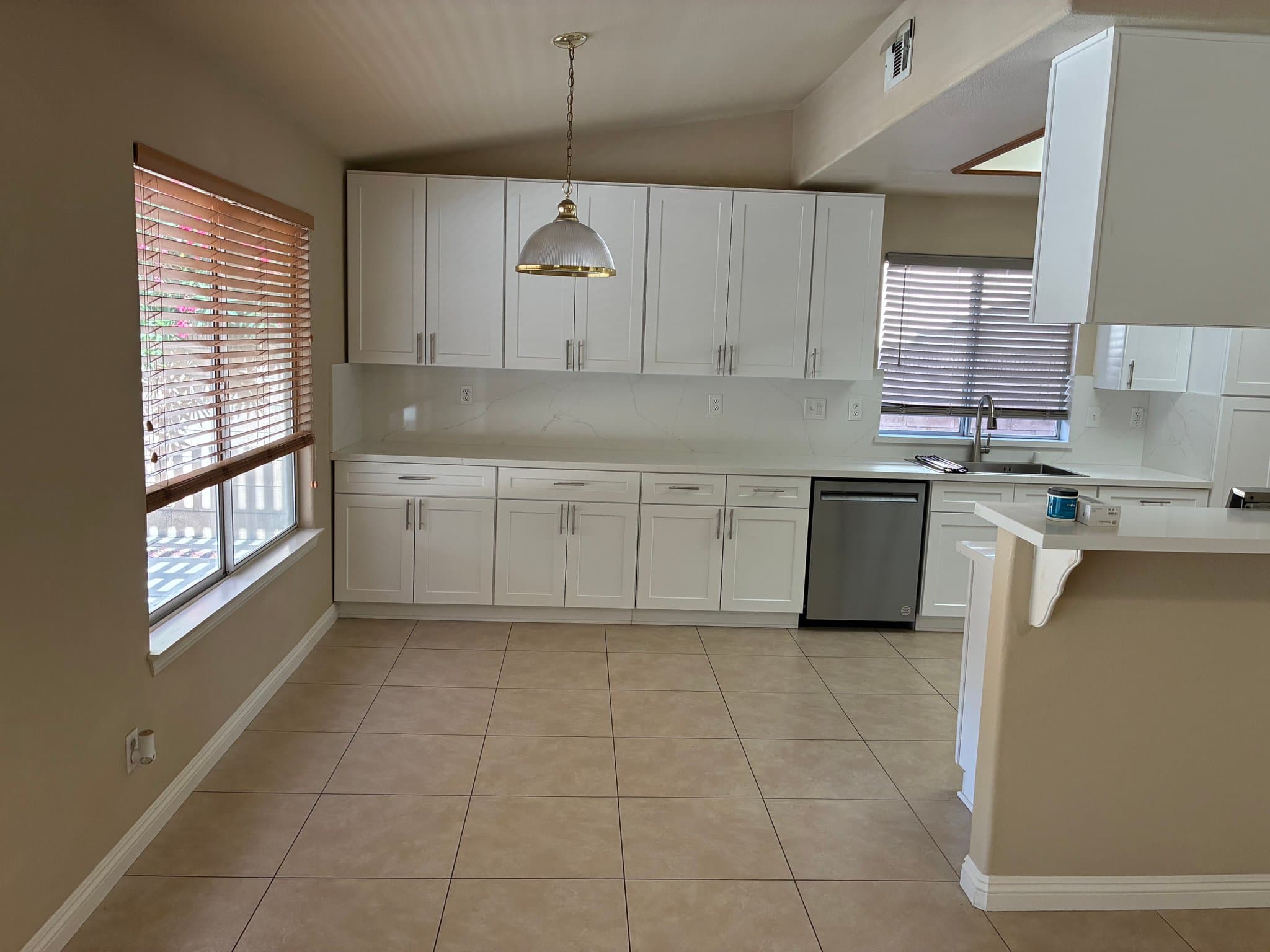 Palmdale House: 2614 Sycamore Ln.