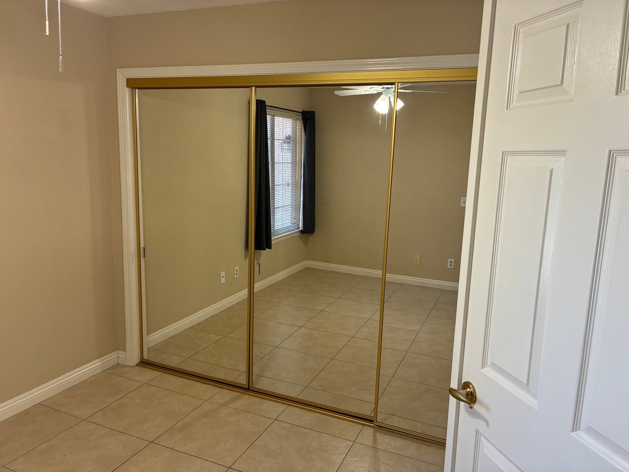 Palmdale House: 2614 Sycamore Ln.